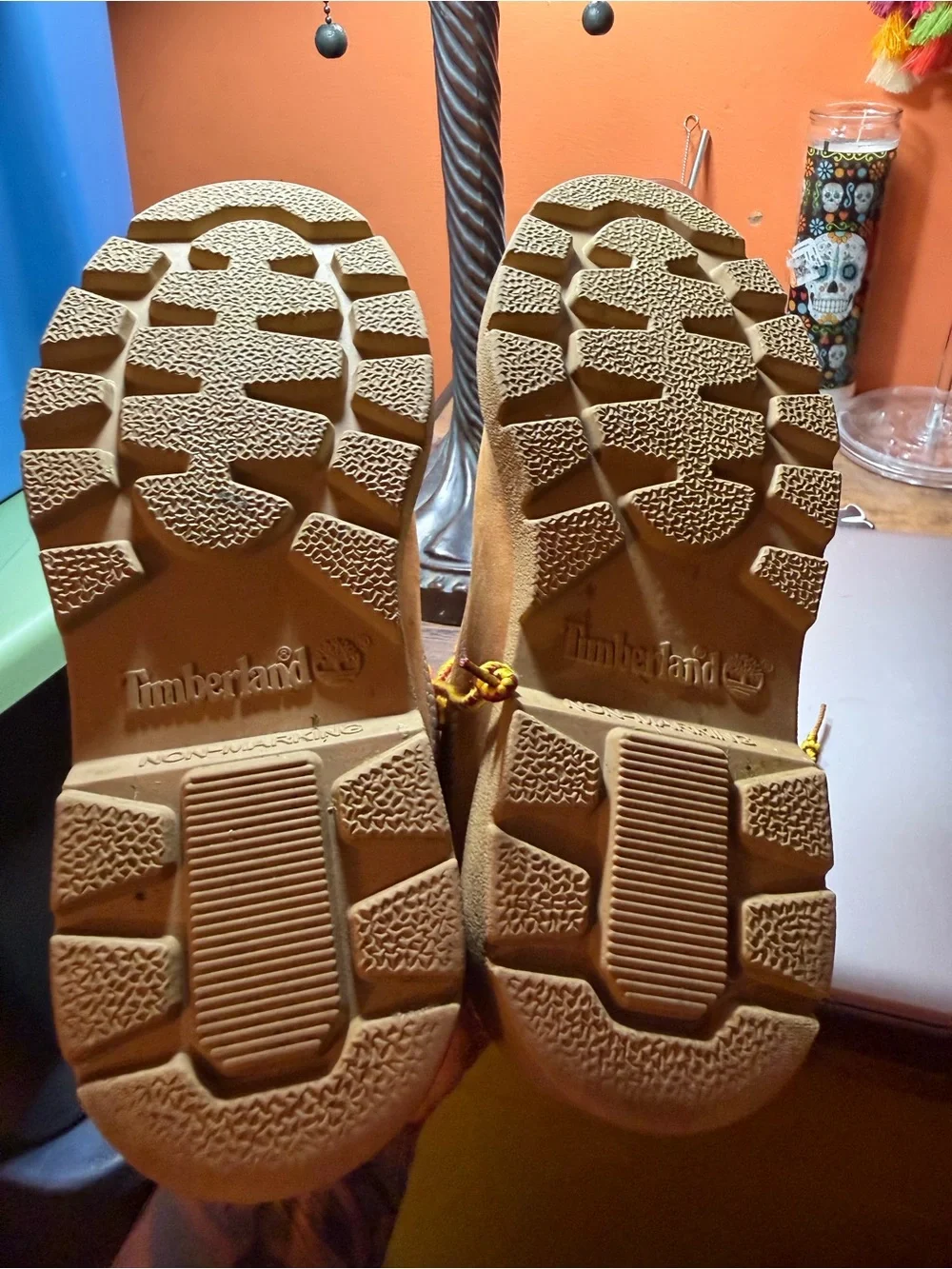 Youth Tan Waterproof Work Boots with Yellow-Brown Laces. Sz 4 Timberlands